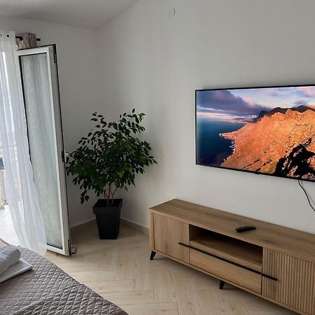 Apartments Aleksandar Sveti Stefan Extérieur photo