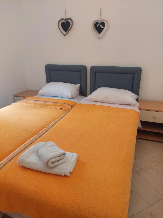 Apartments Aleksandar Sveti Stefan Extérieur photo