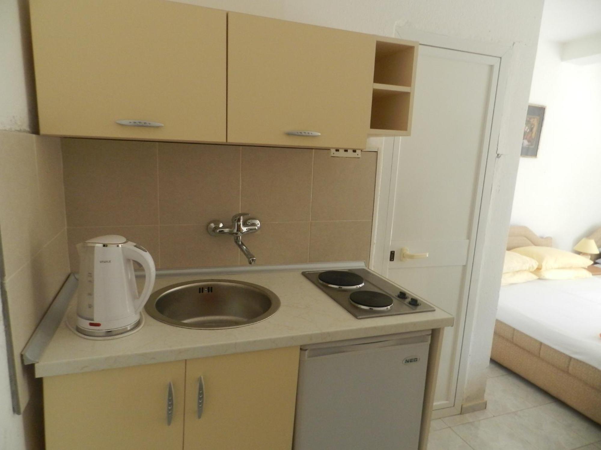 Apartments Aleksandar Sveti Stefan Extérieur photo