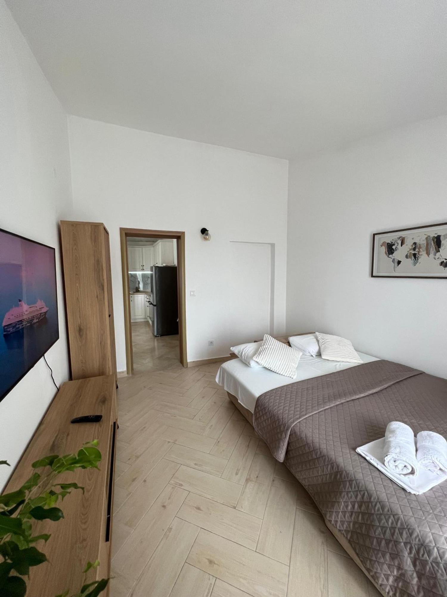 Apartments Aleksandar Sveti Stefan Extérieur photo