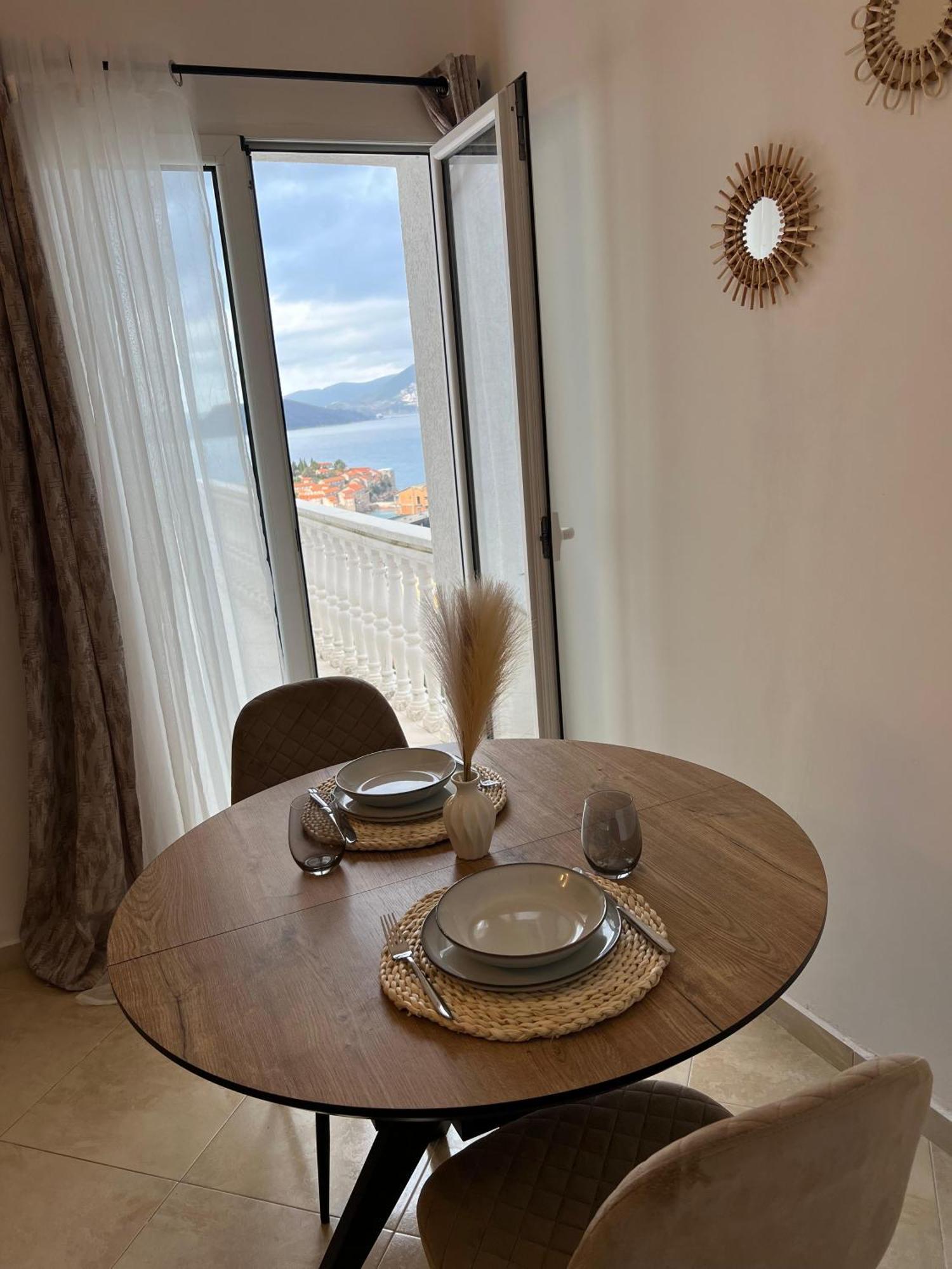 Apartments Aleksandar Sveti Stefan Extérieur photo