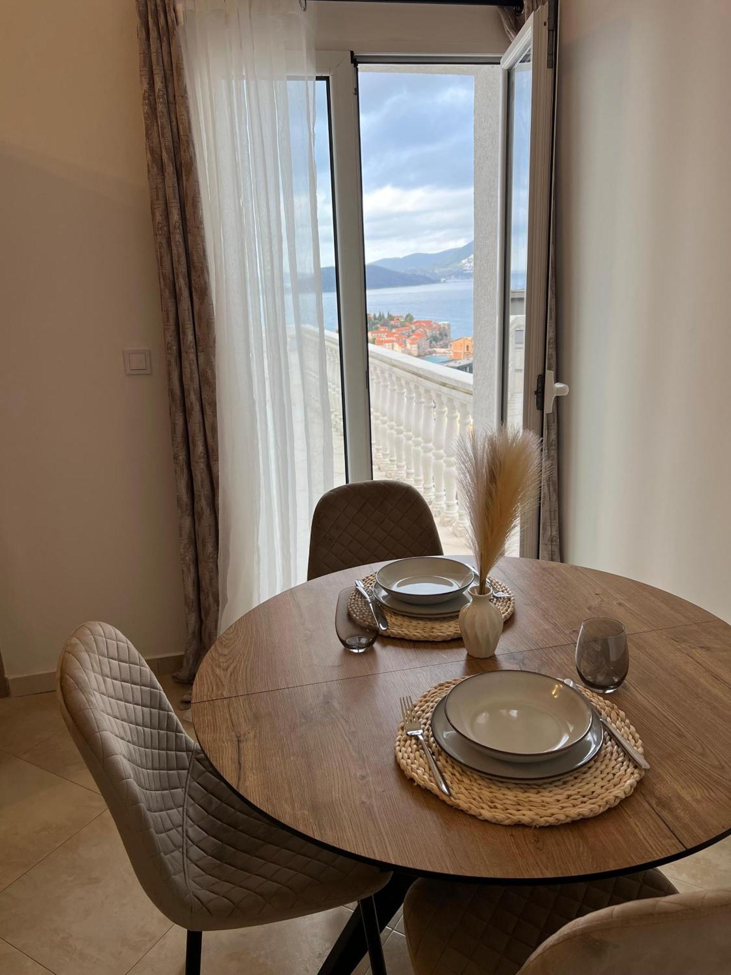 Apartments Aleksandar Sveti Stefan Extérieur photo