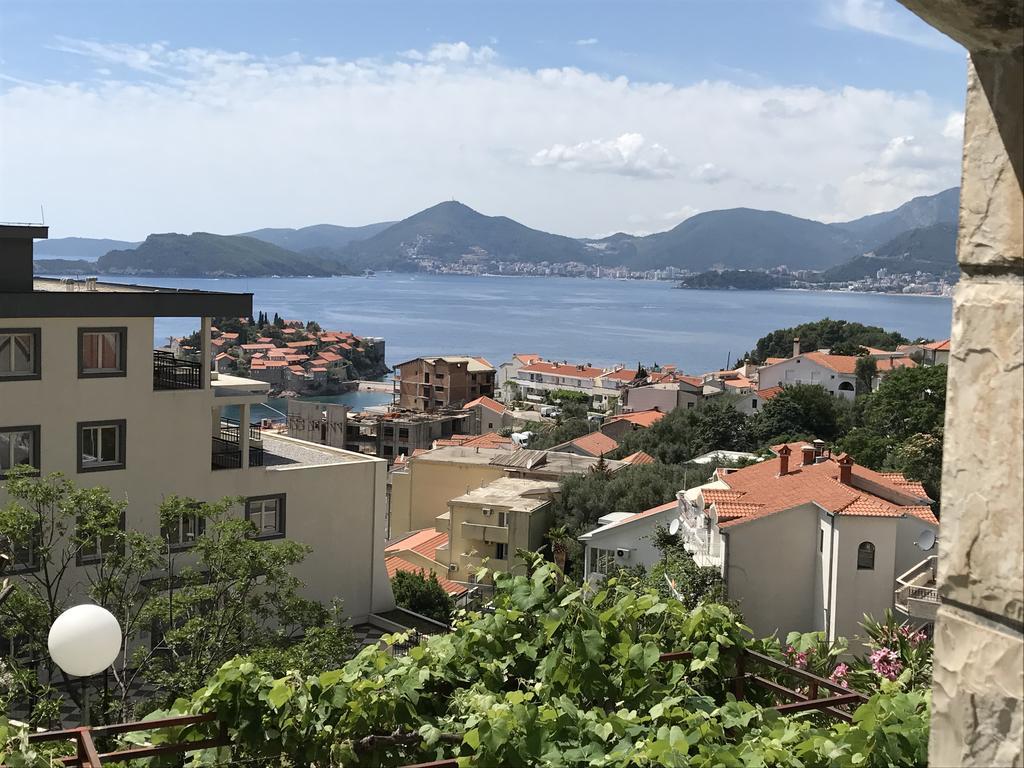 Apartments Aleksandar Sveti Stefan Extérieur photo